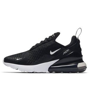NIKE AIR MAX 270s